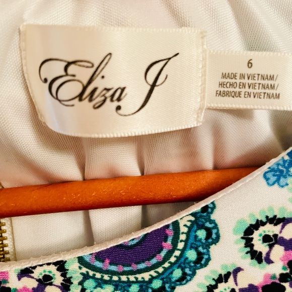 Eliza J short sleeve jersey shift dress stretchy and fully lined size 6 - Picture 2 of 3